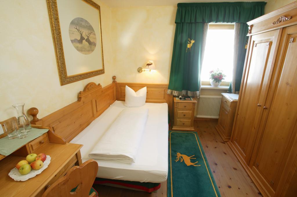 Single Room,1550639419:JPEG